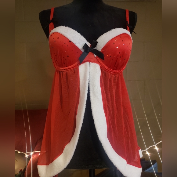 Christmas Lingerie - Picture 2 of 3